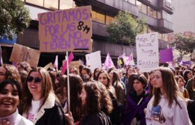 21/11 | Submergint-nos en les onades —taller de creació