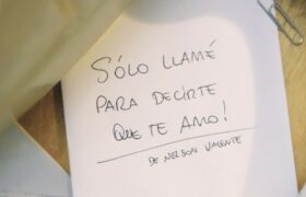 22/11 | «Sólo llamé para decirte que te amo» —Cia 1000Hojas