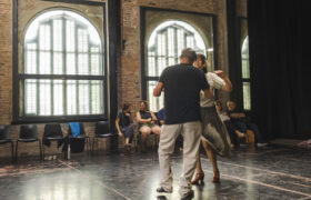 3/10 | Shag i balboa a la Lleialtat —classe oberta i ballada